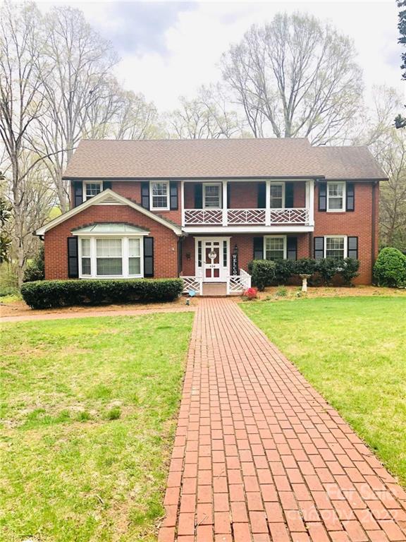 Homes for Sale with Private Pool Albemarle, NC
