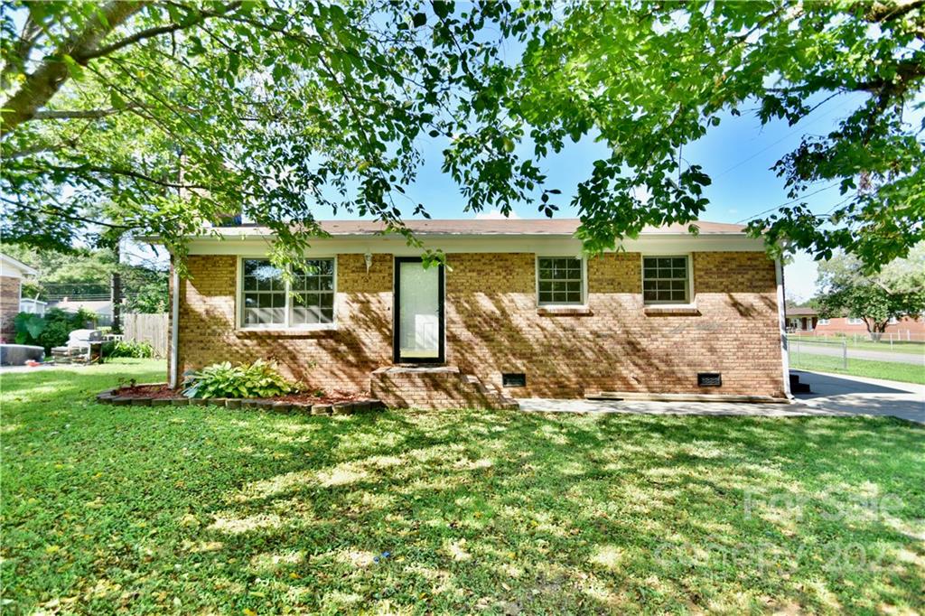 One story homes in Bessemer City, NC Ranch houses