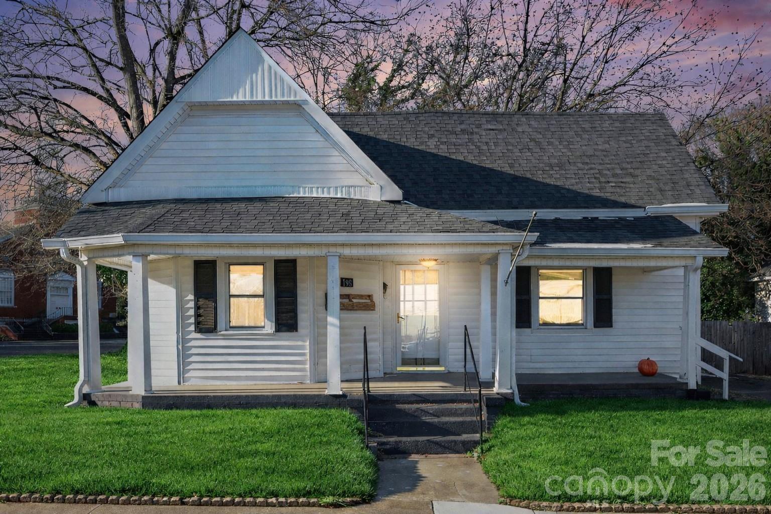 198 BUFFALO Avenue NW Concord, NC 28025