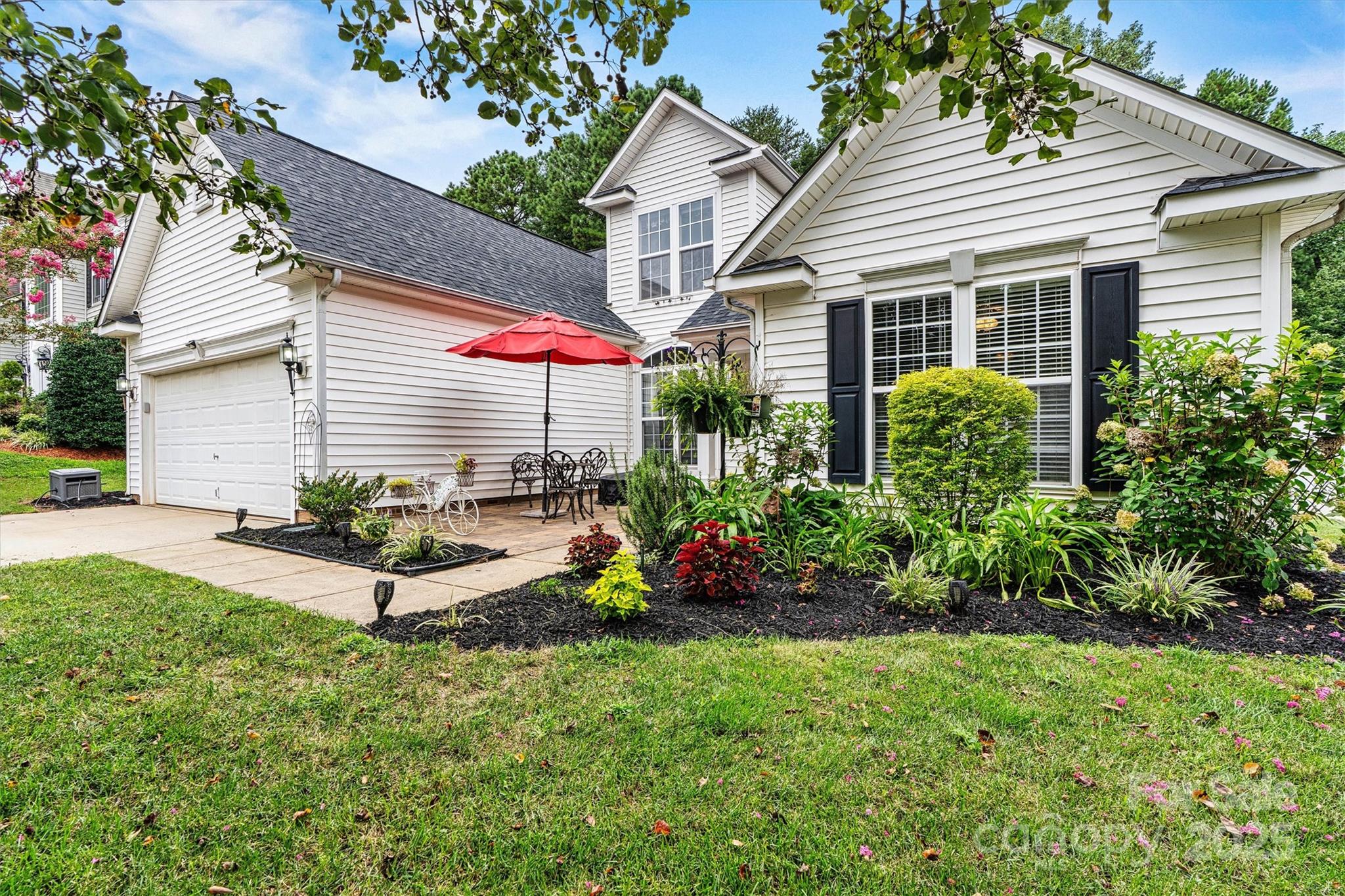 6859 Lakecrest Court Denver, NC 28037