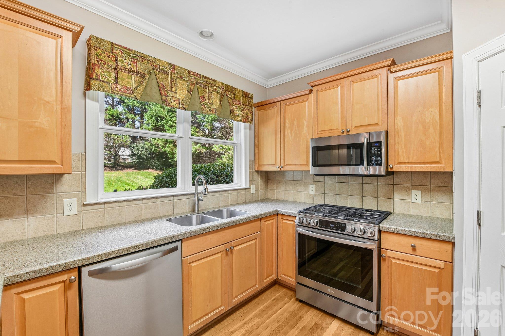 Image 9