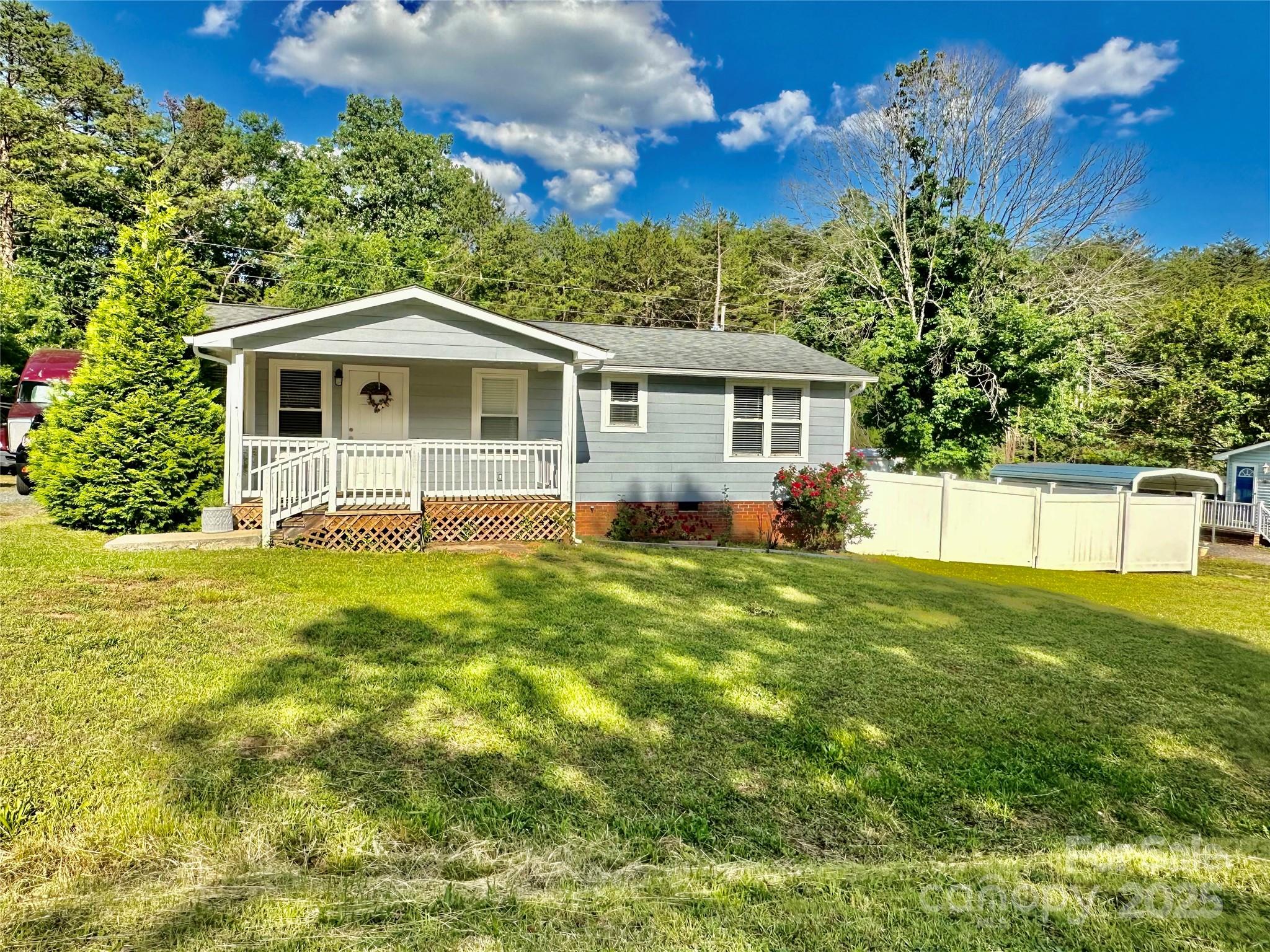 9007 Mcmillian Drive Harrisburg, NC 28075
