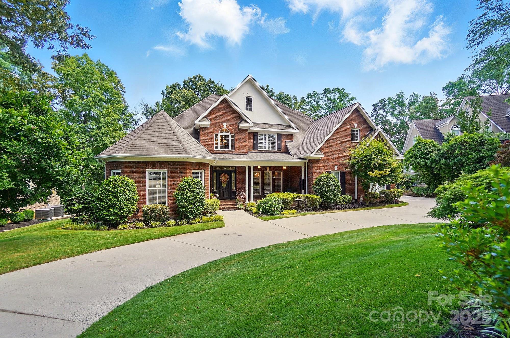 5718 Bardsey Court Matthews, NC 28104