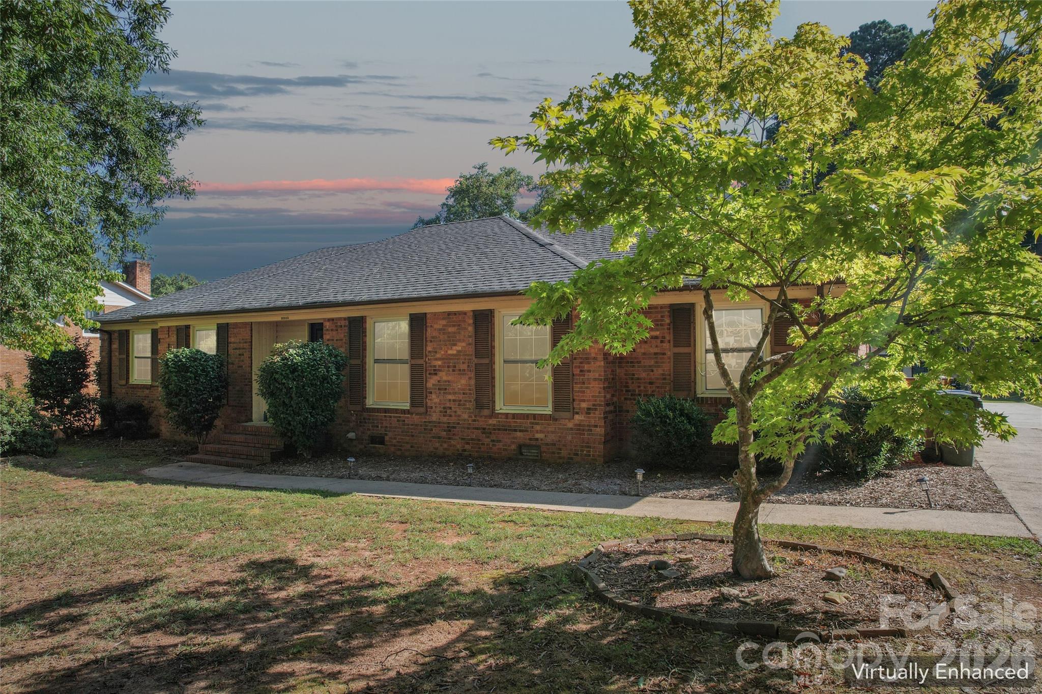 13507 Four Oaks Lane Matthews, NC 28105