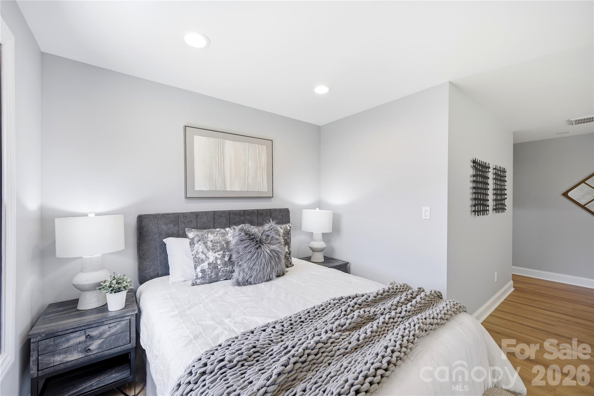 Image 33