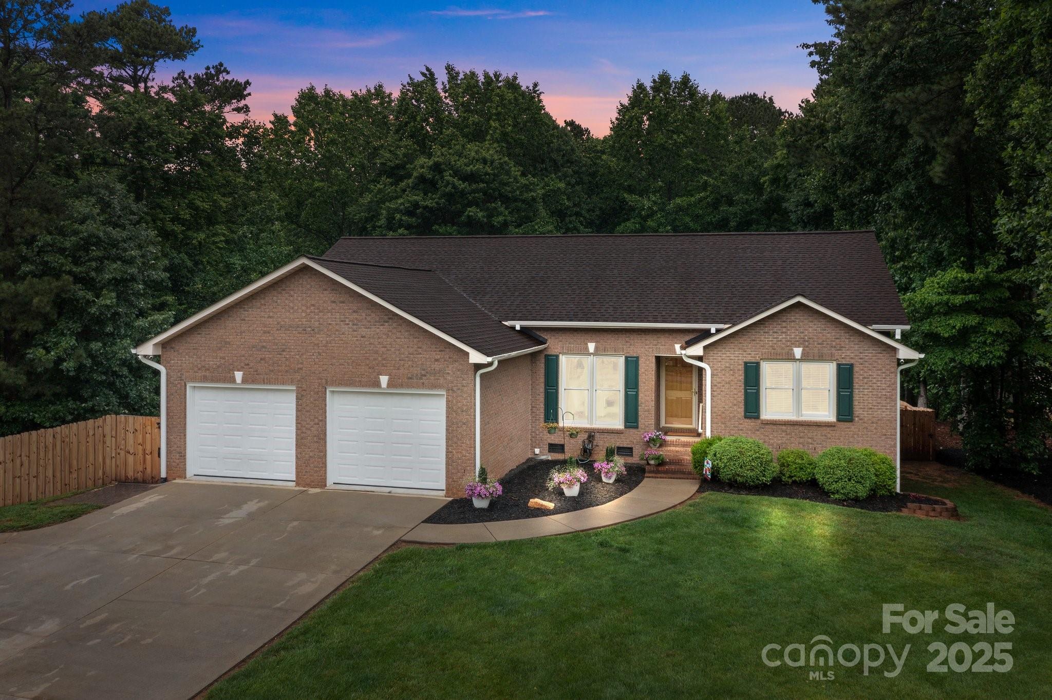 144 Sea Trail Drive Mooresville, NC 28117