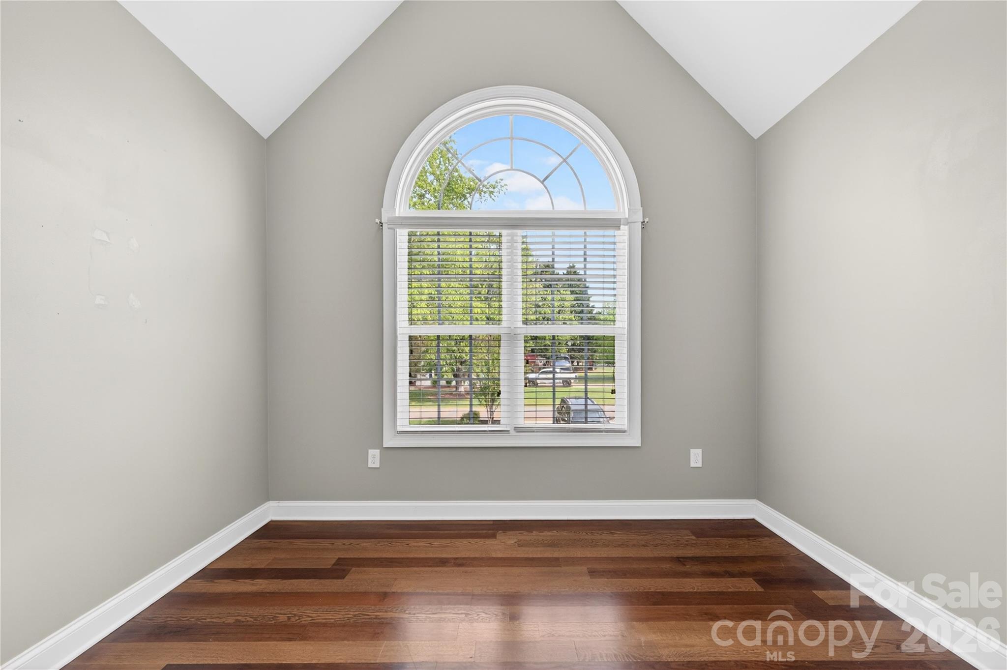 Image 35