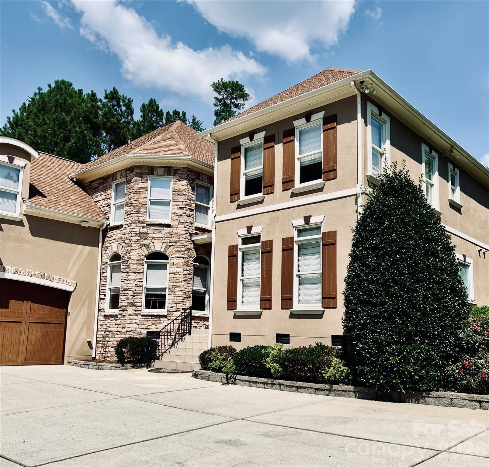 288 Indian Trail Mooresville, NC 28117