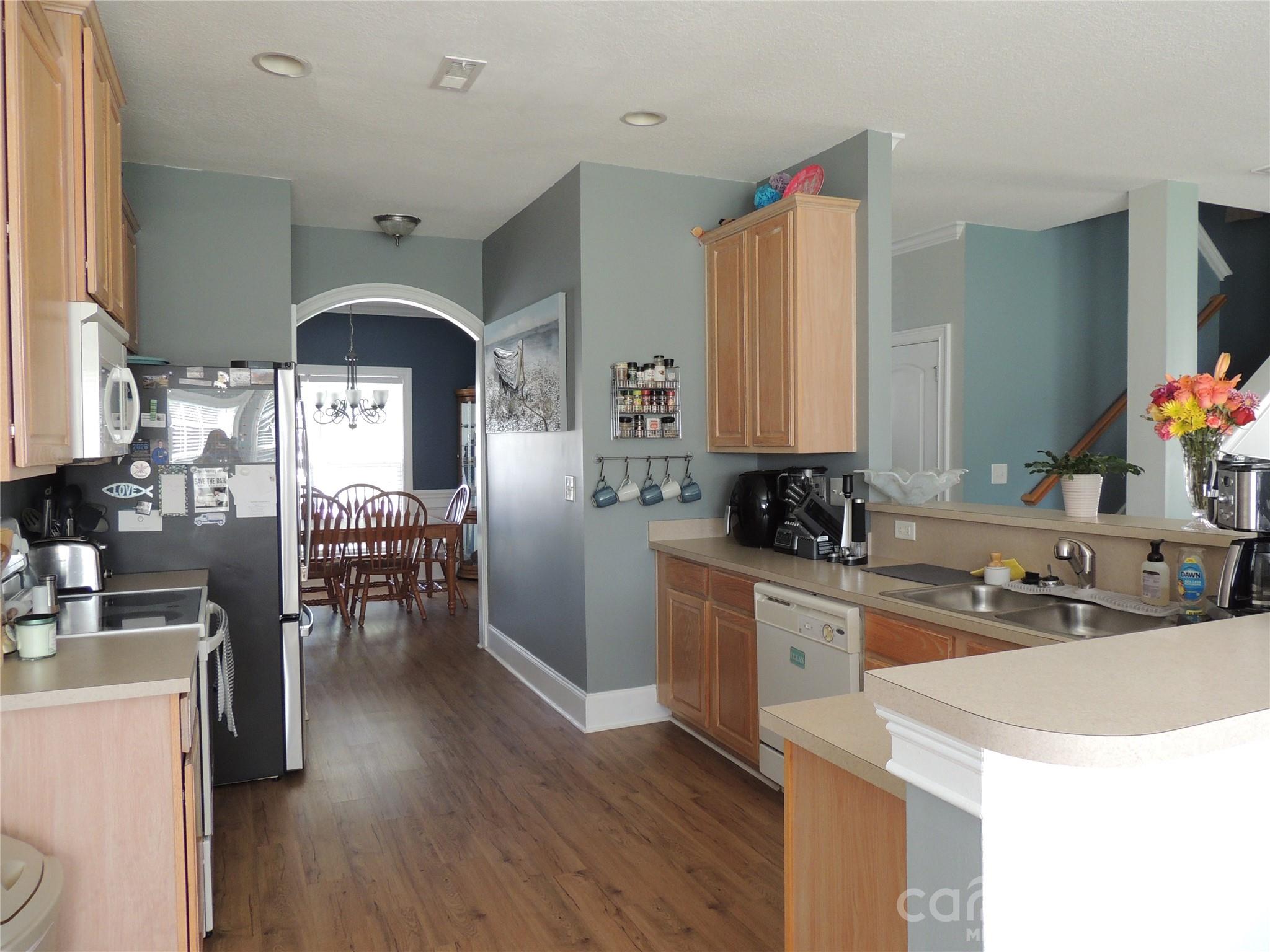 Image 10