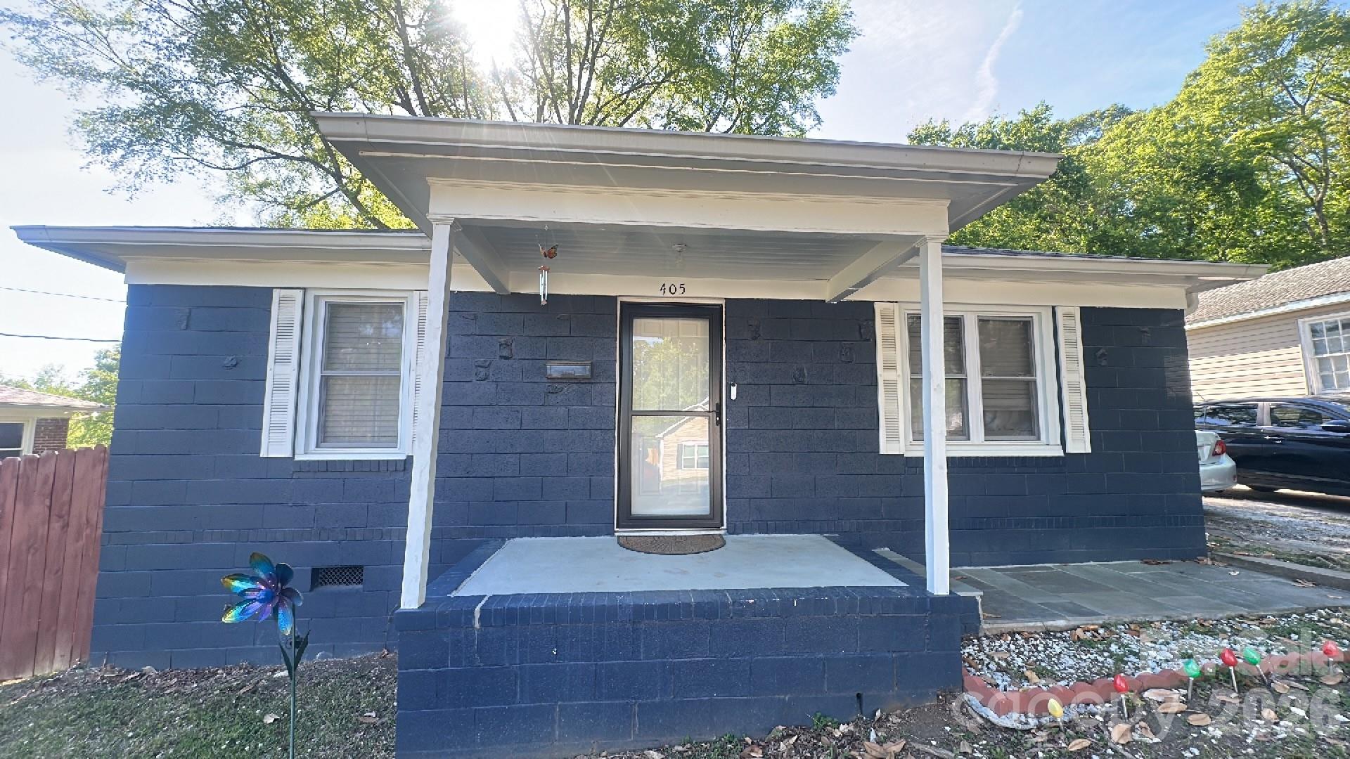 405 Killian Avenue Mount Holly, NC 28120