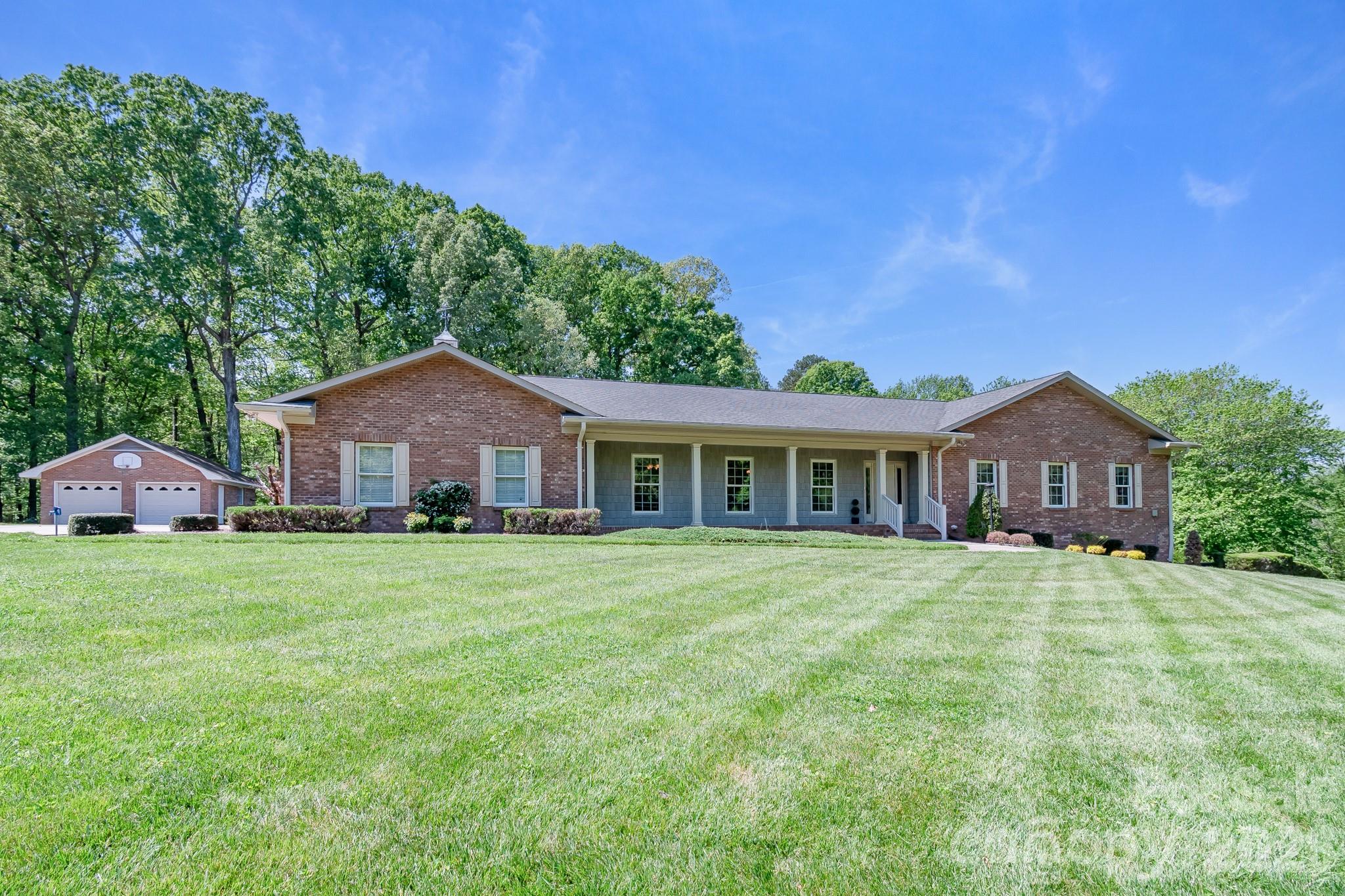 1178 Autumn Lane New London, NC 28127