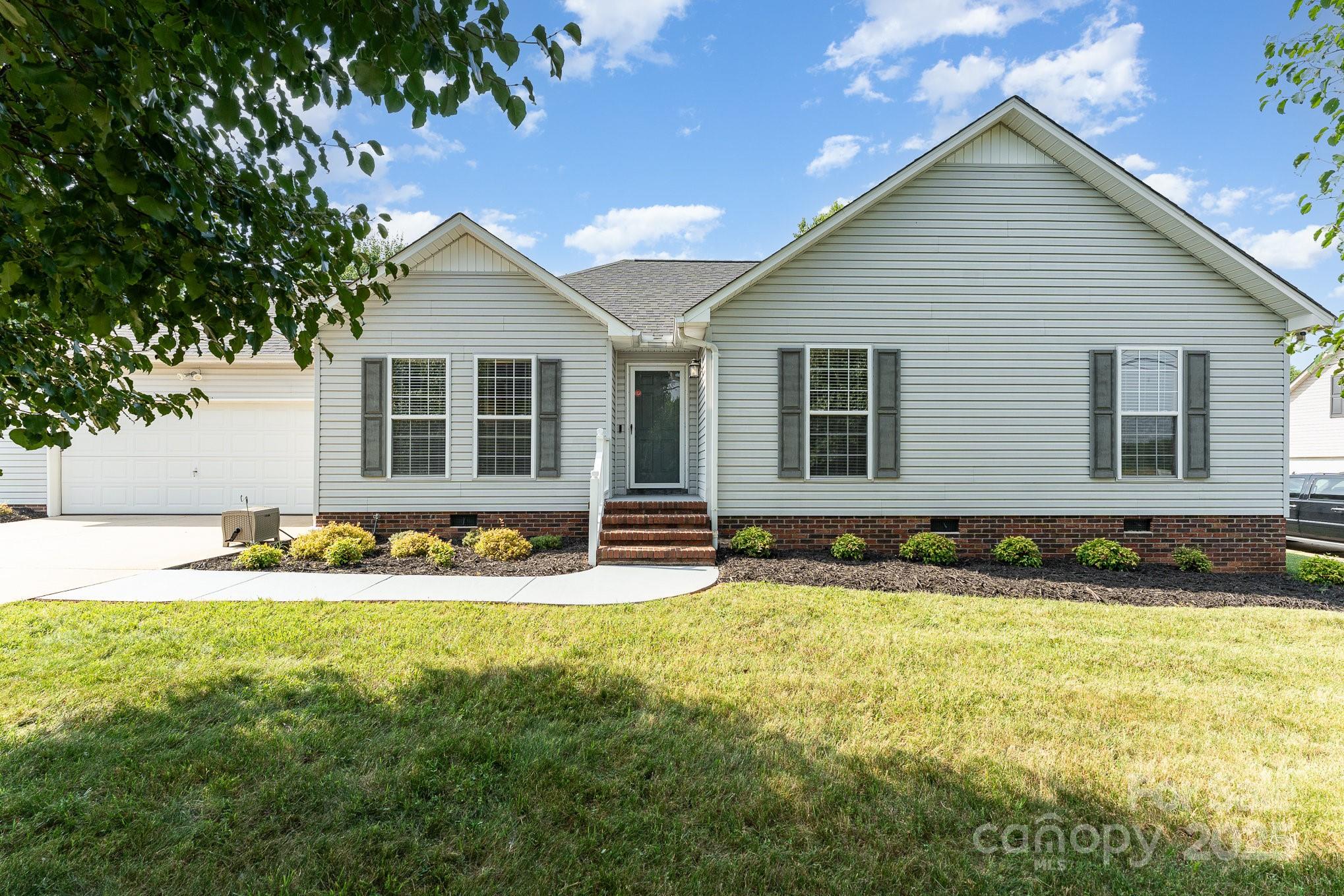 614 W Peeler Street Salisbury, NC 28146