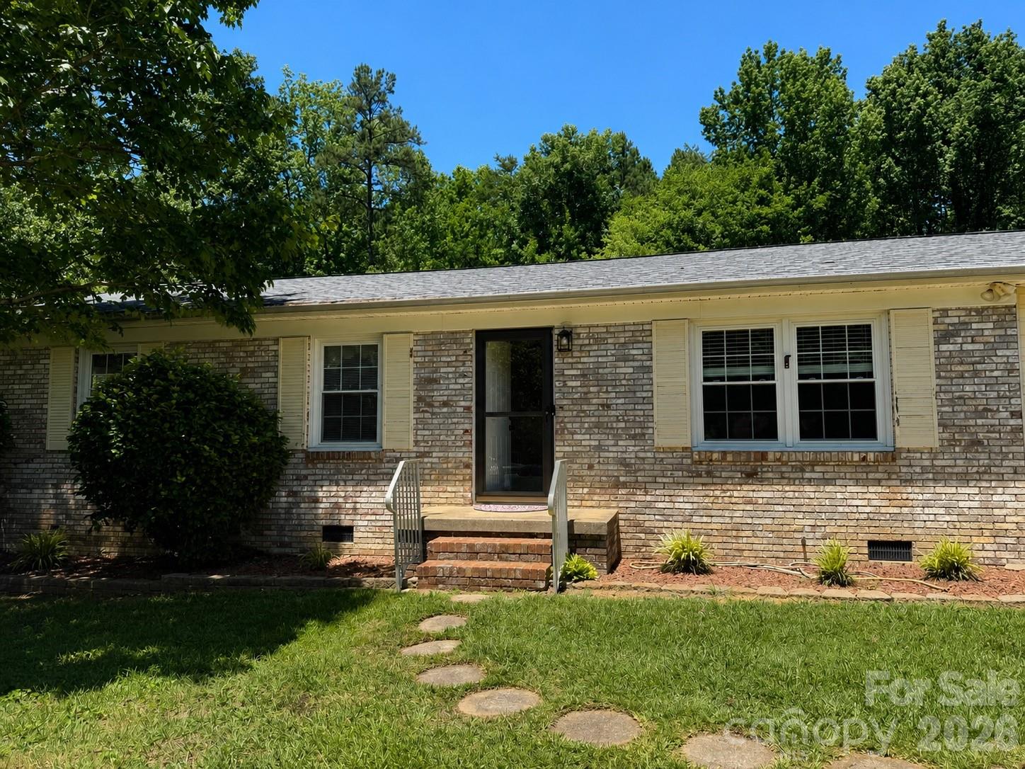 204 Milton Street Salisbury, NC 28146
