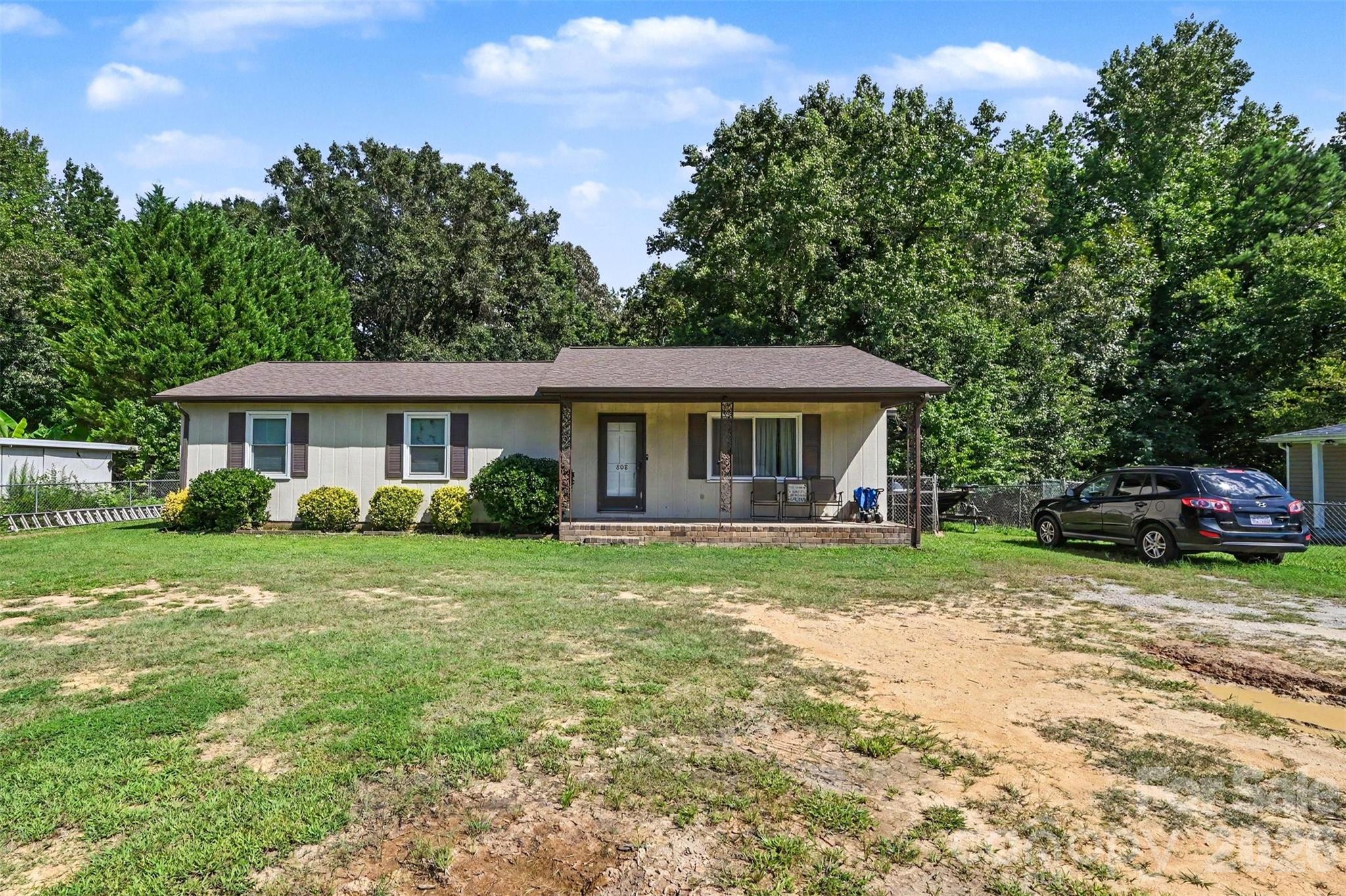 808 E Chestnut Street Stanley, NC 28164