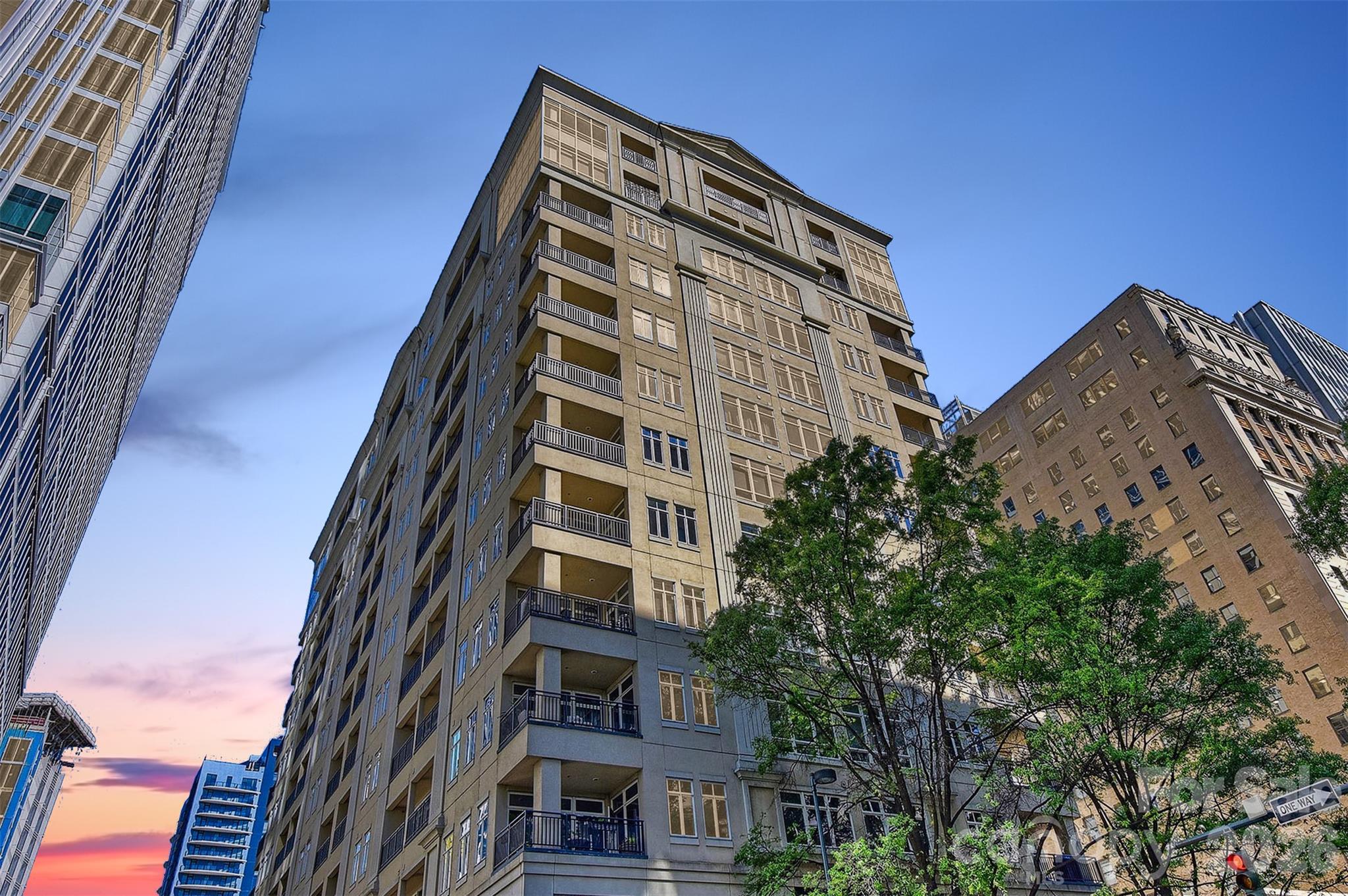 230 S Tryon Street Charlotte, NC 28202