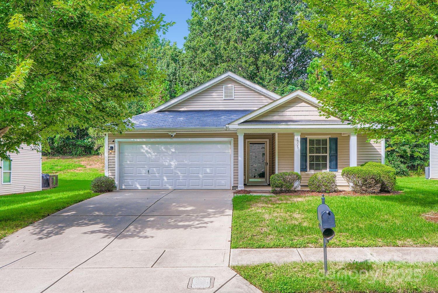 1305 Lauren Village Drive Charlotte, NC 28213