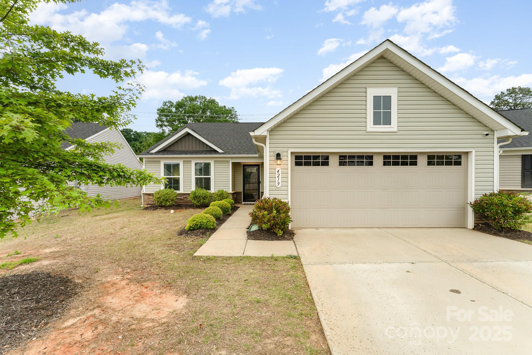 4219 Mackinnon Drive Charlotte, NC 28214