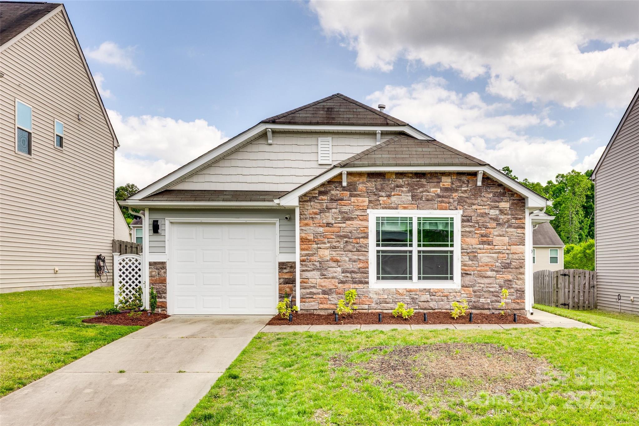 2810 Berry Creek Road Charlotte, NC 28214