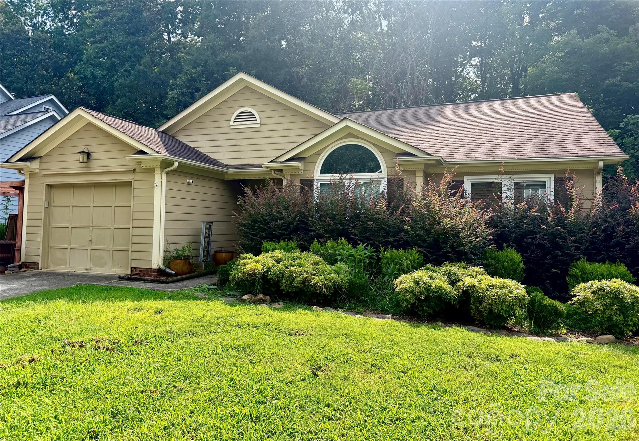 8701 Hornwood Court Charlotte, NC 28215
