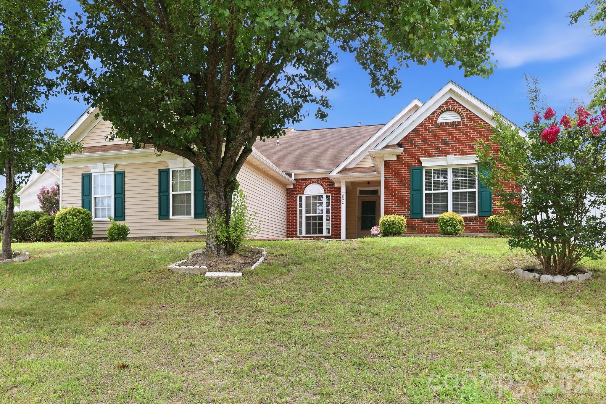 6826 Chieftain Drive Charlotte, NC 28216