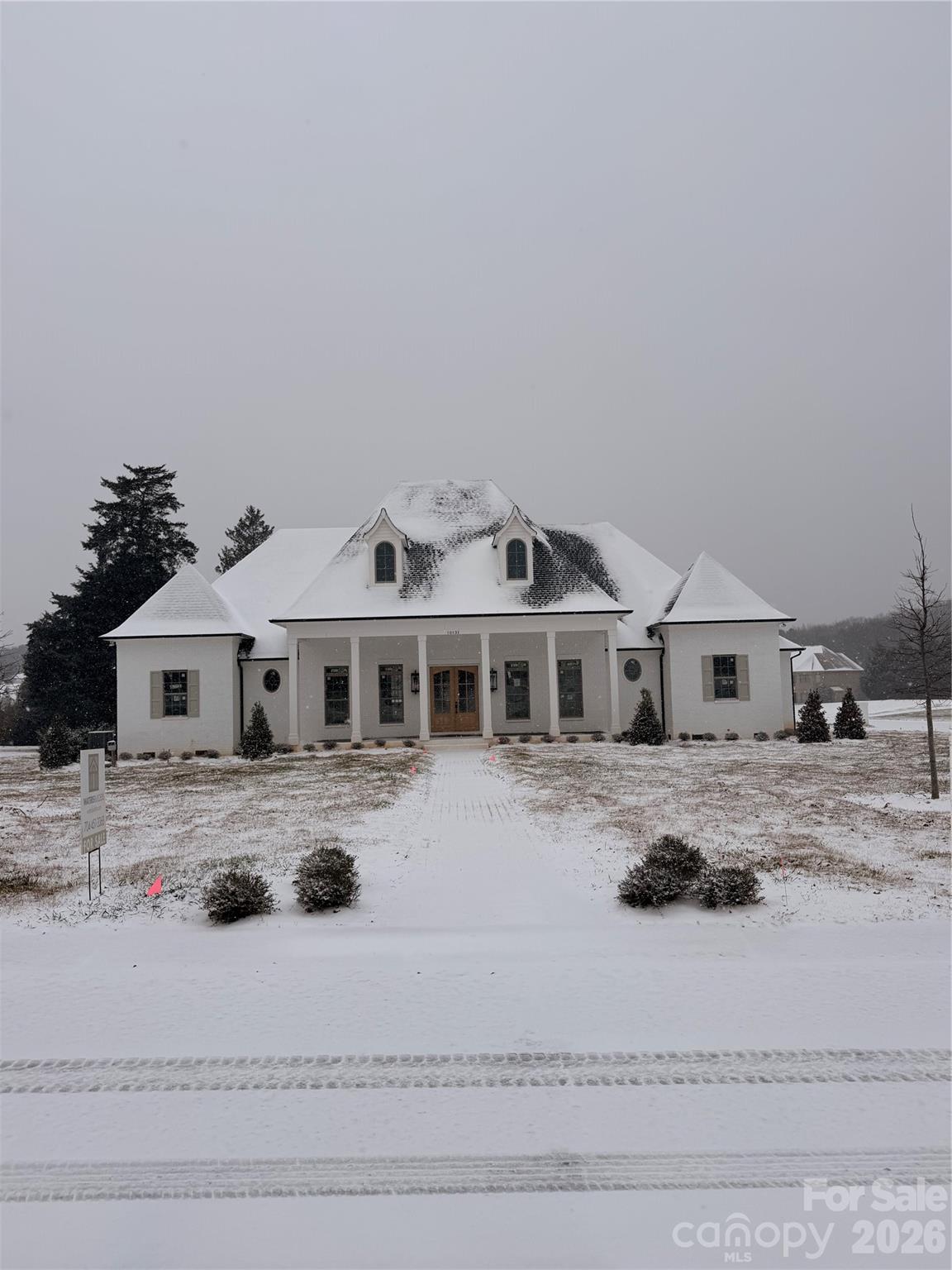 10131 whispering Falls Avenue Charlotte, NC 28227