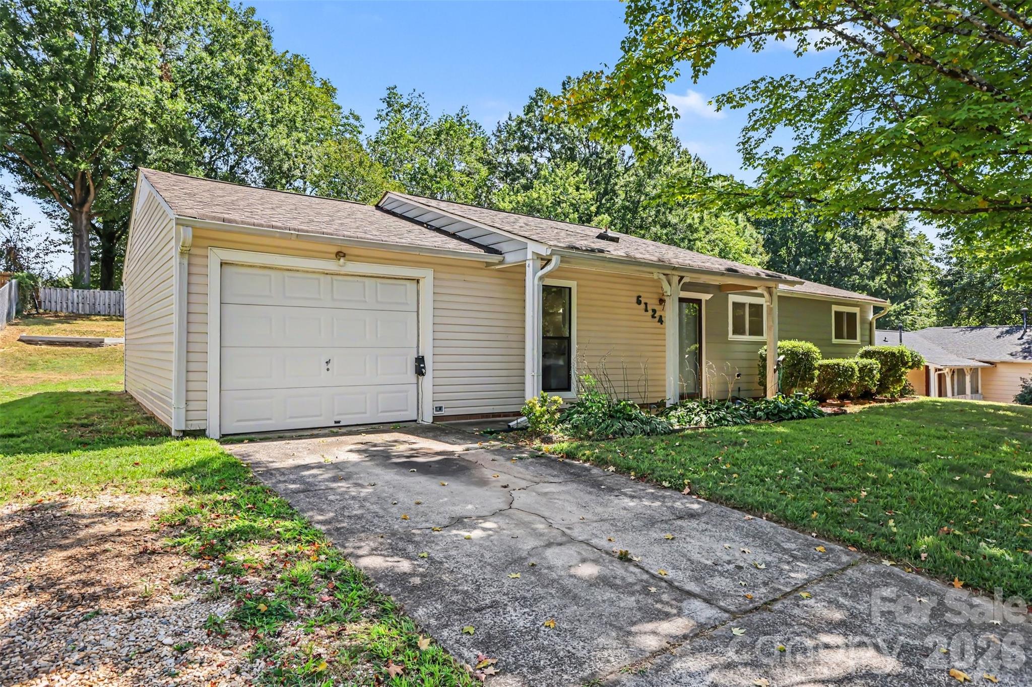 6124 Dwightware Boulevard Charlotte, NC 28227