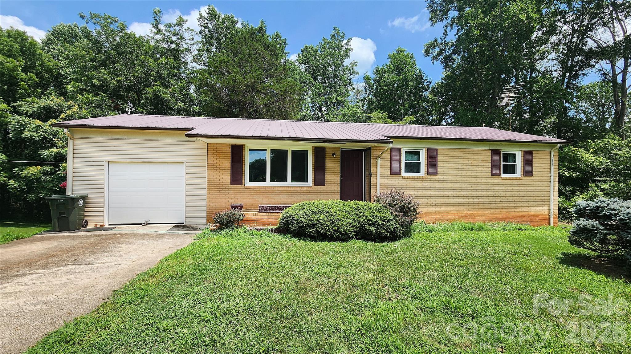 1026 Quail Hill Avenue Newton, NC 28658