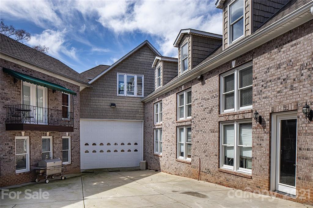 Waterfront Lake Wylie Homes for Sale