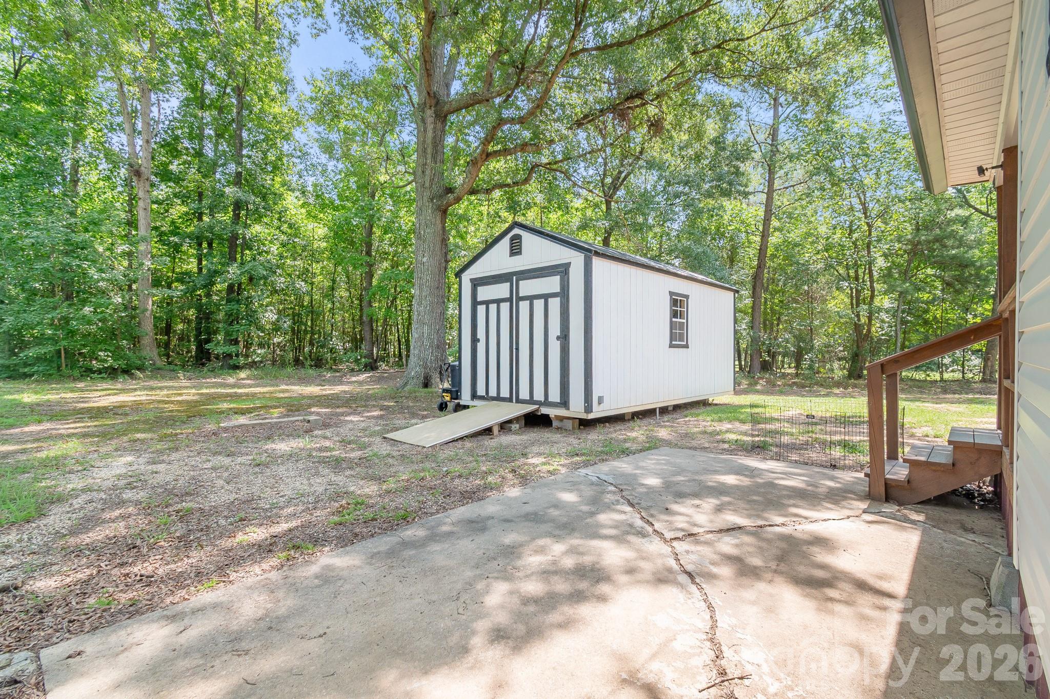 Image 32
