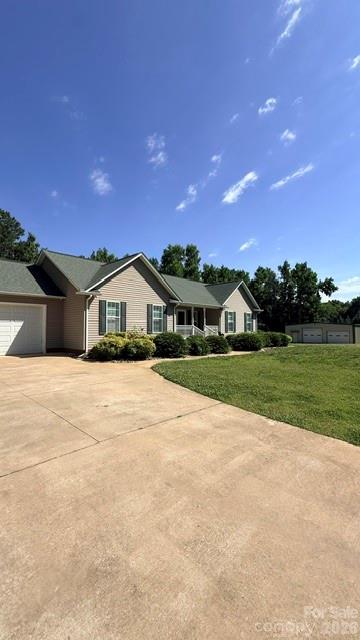 1512 Kinglet Drive York, SC 29745