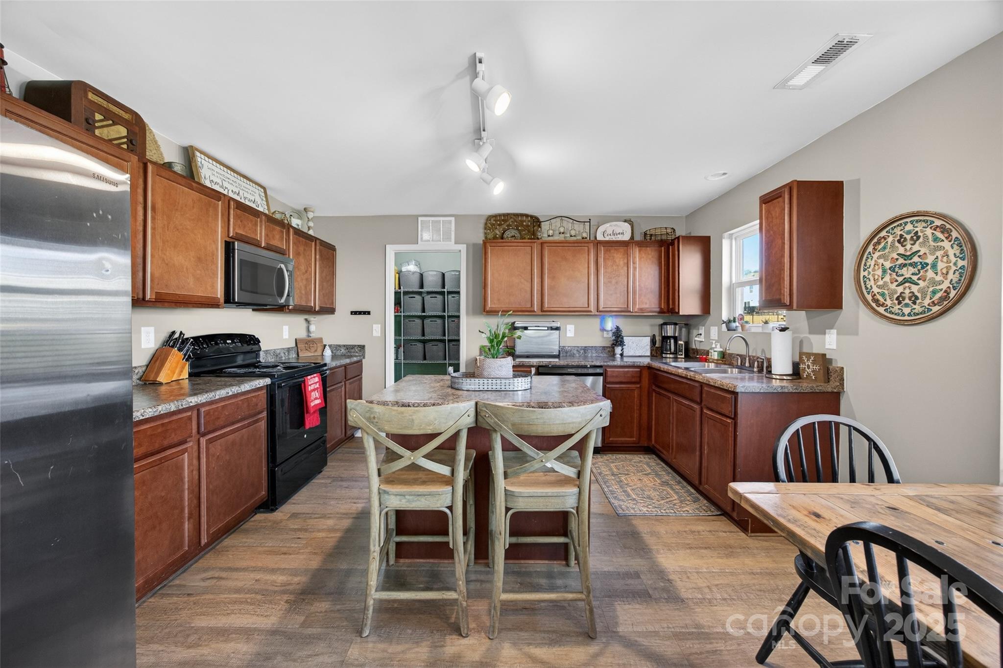 Image 16