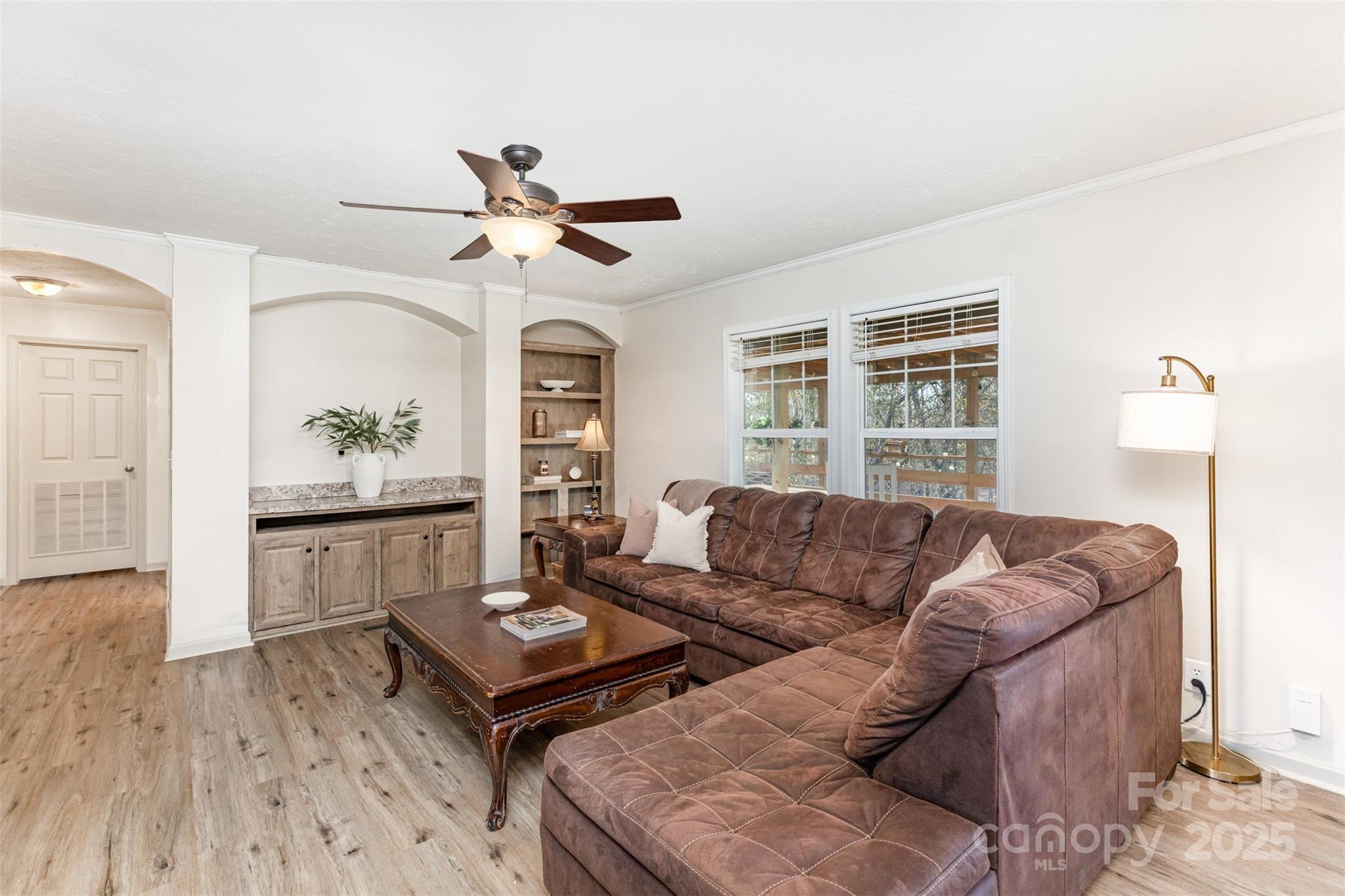 Image 12