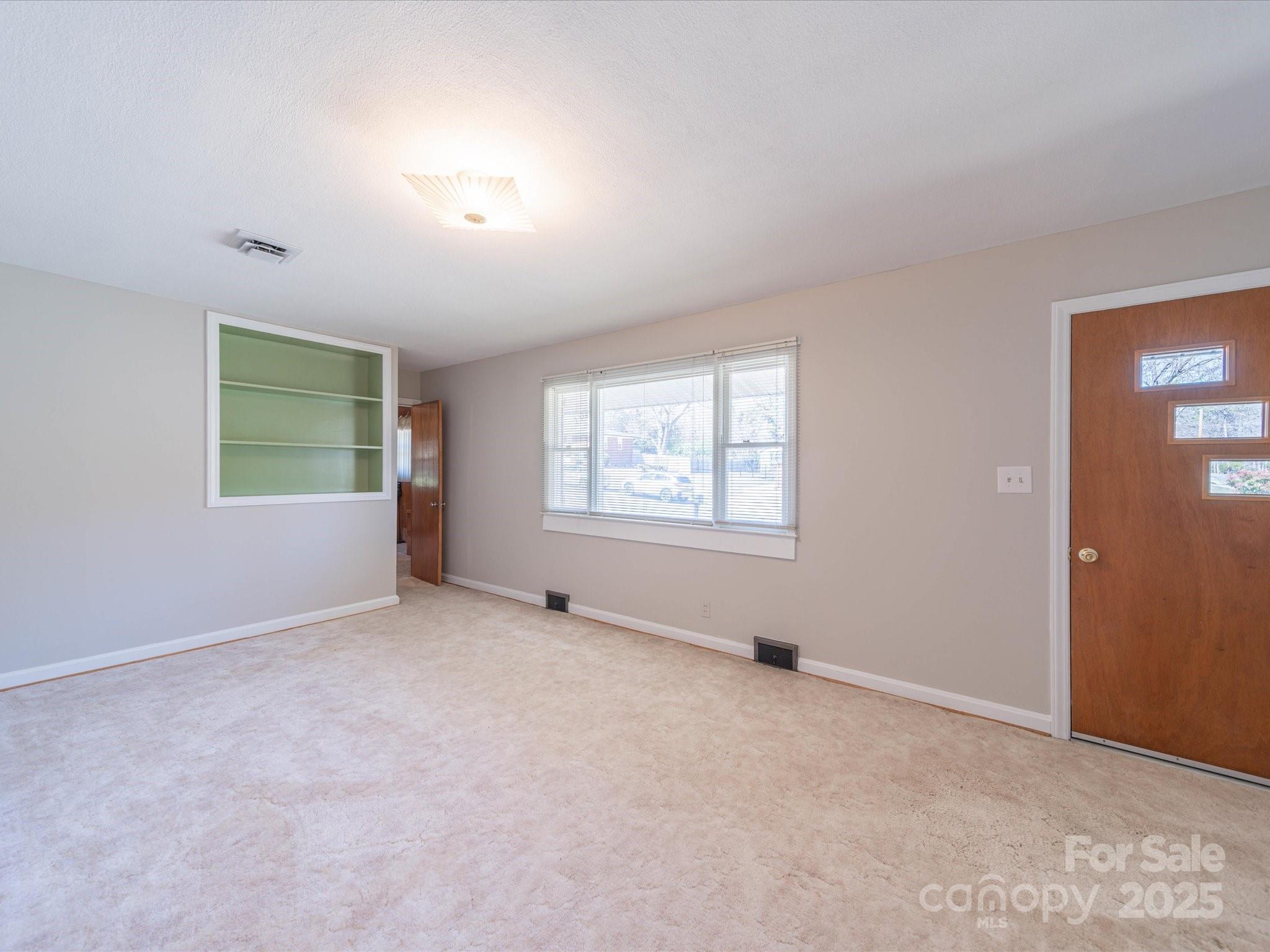 Primary property view