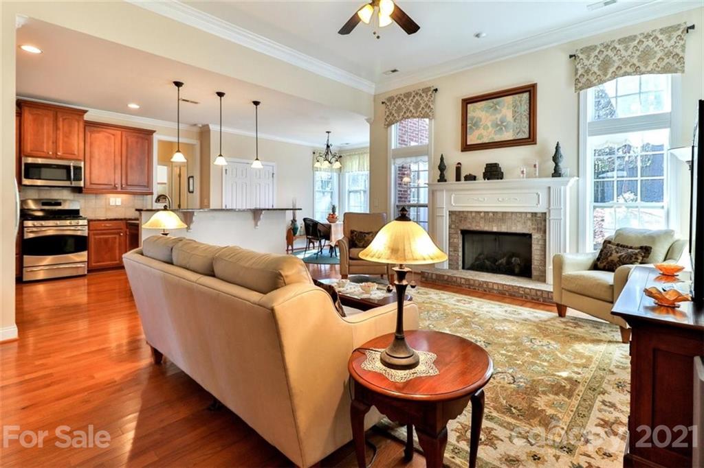 5323 Poplar Knoll Drive, Matthews, NC 28105 MLS 3710543