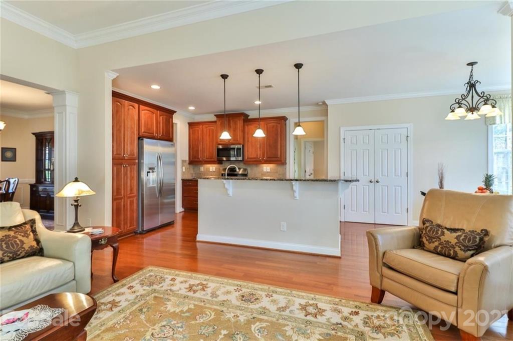 5323 Poplar Knoll Drive, Matthews, NC 28105 MLS 3710543