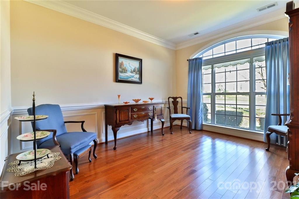 5323 Poplar Knoll Drive, Matthews, NC 28105 MLS 3710543