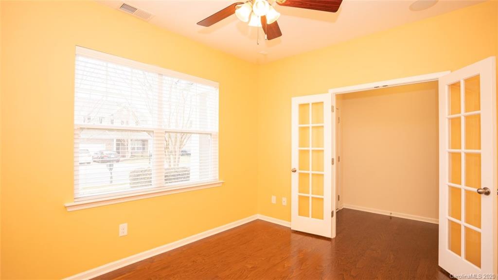 7132 Kinley Commons Lane, Charlotte, NC 28278 MLS 3592228