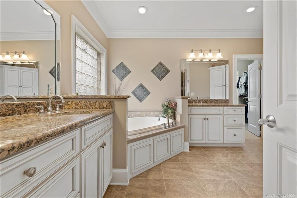 199 Cedar Lake Drive, Statesville, NC 28625 MLS 3659392