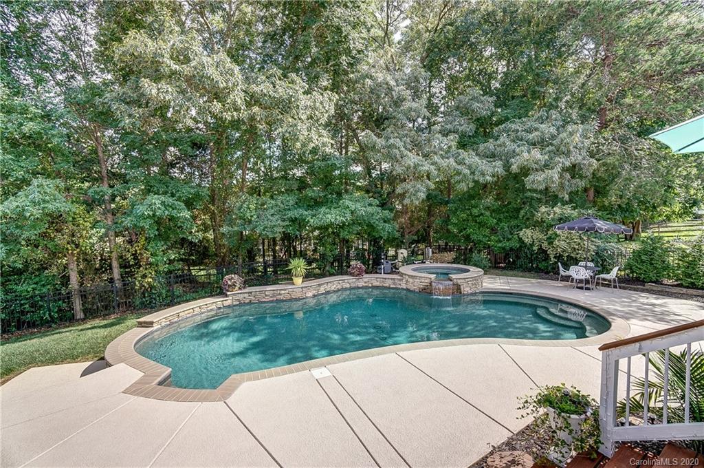 878 Knightsbridge Road, Fort Mill, SC 29708 MLS 3650167